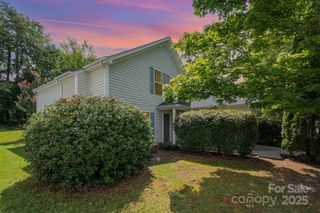 320 Winding Canyon Drive 121, Charlotte, NC 28214
