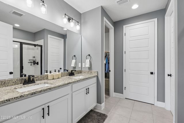 9393 SCAUP Way, Jacksonville, FL 32218