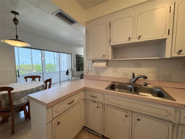 1700 Pierce Street 702, Hollywood, FL 33020