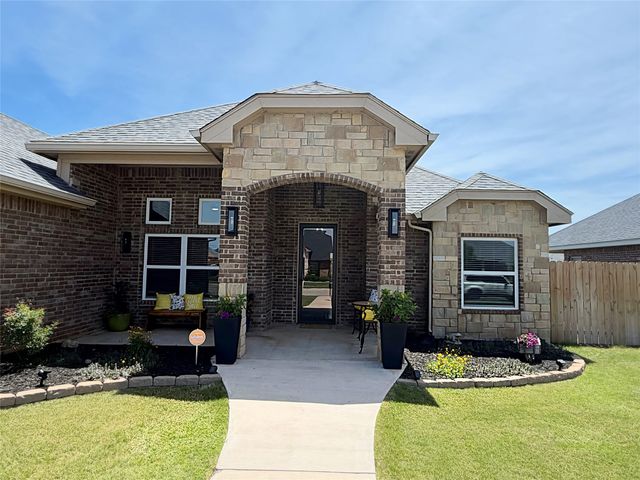 373 Mill Creek Drive, Abilene, TX 79602