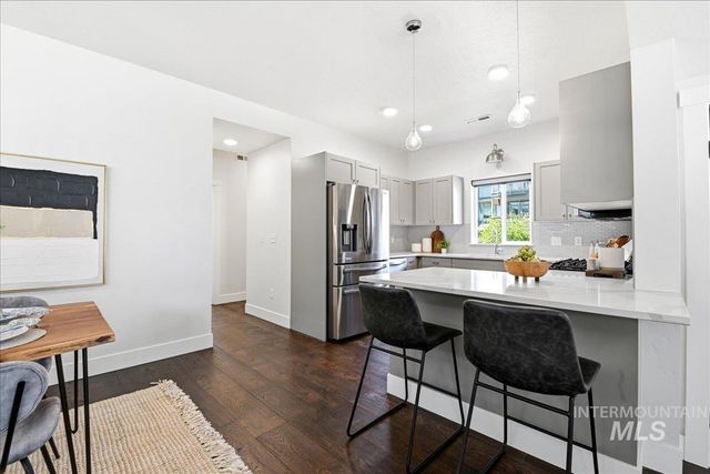 500 E Trackstand Ln, Garden City, ID 83714