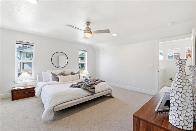 500 E Trackstand Ln, Garden City, ID 83714