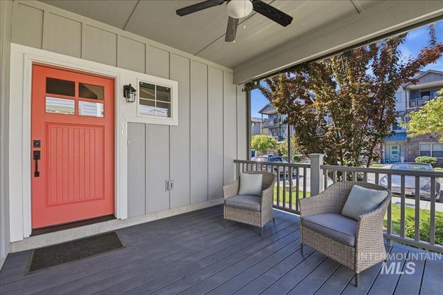 500 E Trackstand Ln, Garden City, ID 83714