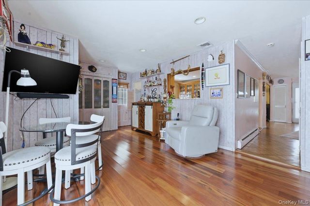 3881 Greentree Drive, Oceanside, NY 11572