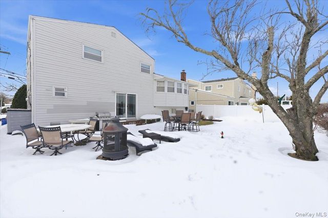 3881 Greentree Drive, Oceanside, NY 11572