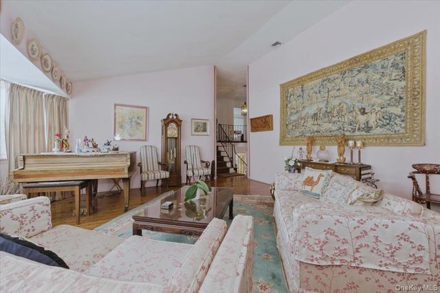 3881 Greentree Drive, Oceanside, NY 11572