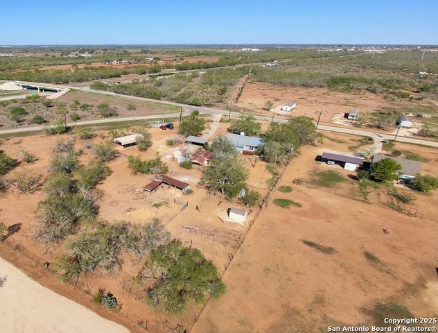 1510 Corgey, Pleasanton, TX 78064