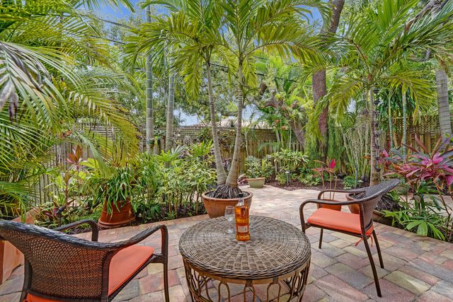 620 NE 9th Avenue 6, Fort Lauderdale, FL 33304