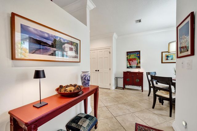 620 NE 9th Avenue 6, Fort Lauderdale, FL 33304