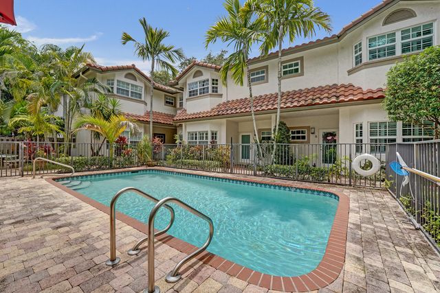 620 NE 9th Avenue 6, Fort Lauderdale, FL 33304