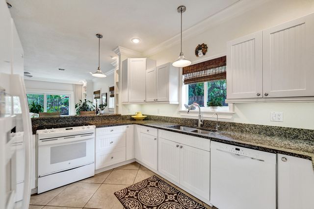 620 NE 9th Avenue 6, Fort Lauderdale, FL 33304
