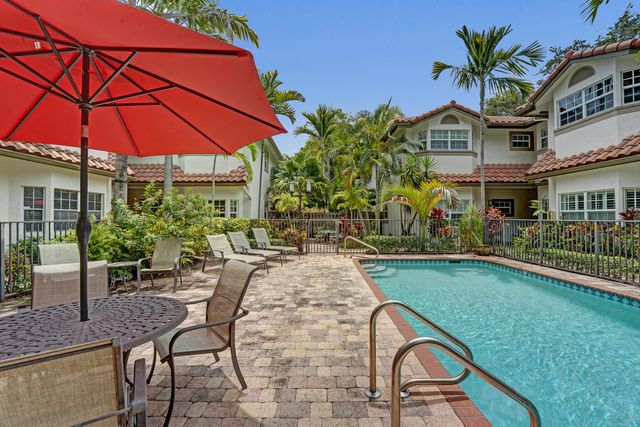620 NE 9th Avenue 6, Fort Lauderdale, FL 33304