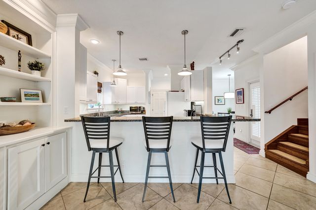 620 NE 9th Avenue 6, Fort Lauderdale, FL 33304