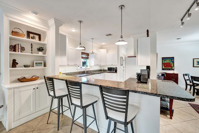 620 NE 9th Avenue 6, Fort Lauderdale, FL 33304