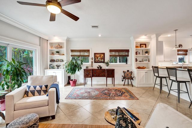 620 NE 9th Avenue 6, Fort Lauderdale, FL 33304