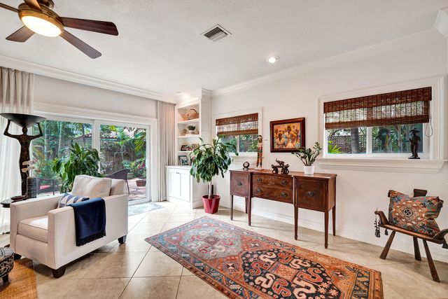 620 NE 9th Avenue 6, Fort Lauderdale, FL 33304