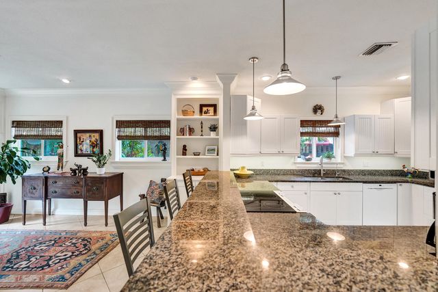 620 NE 9th Avenue 6, Fort Lauderdale, FL 33304