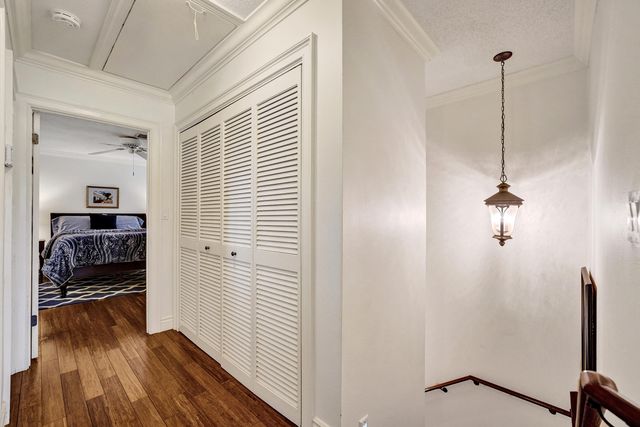 620 NE 9th Avenue 6, Fort Lauderdale, FL 33304