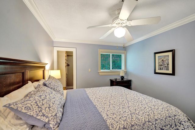 620 NE 9th Avenue 6, Fort Lauderdale, FL 33304