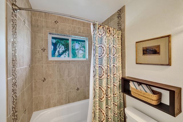 620 NE 9th Avenue 6, Fort Lauderdale, FL 33304