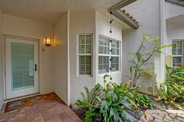 620 NE 9th Avenue 6, Fort Lauderdale, FL 33304