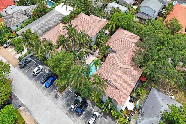 620 NE 9th Avenue 6, Fort Lauderdale, FL 33304