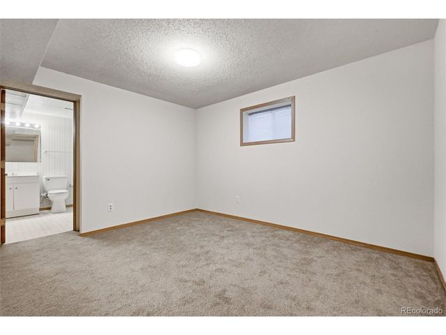 2016 Mount Sneffels St, Longmont, CO 80504