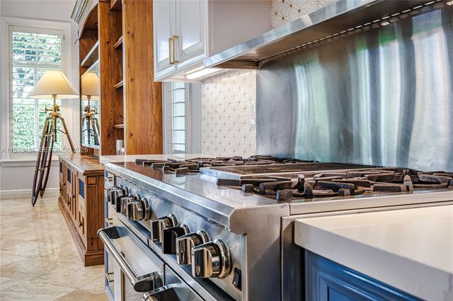 16721 SW 86th Ct, Palmetto Bay, FL 33157