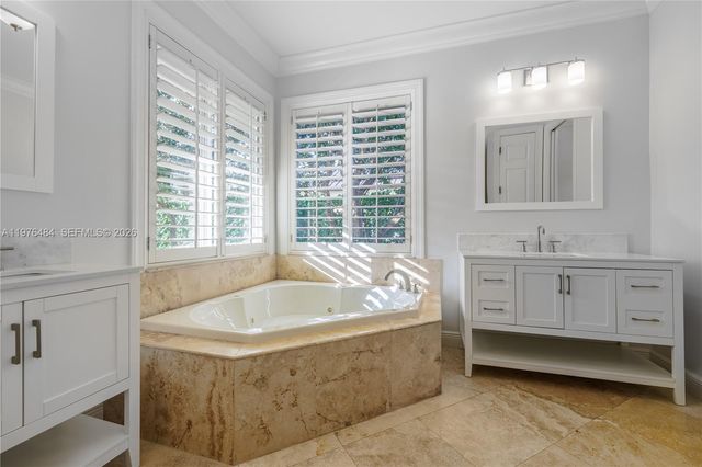 16721 SW 86th Ct, Palmetto Bay, FL 33157