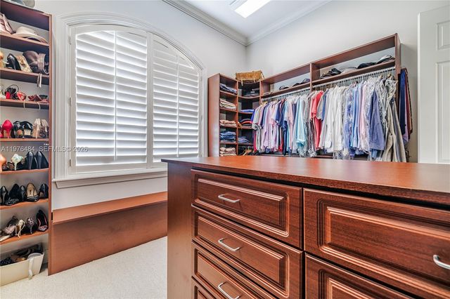 16721 SW 86th Ct, Palmetto Bay, FL 33157