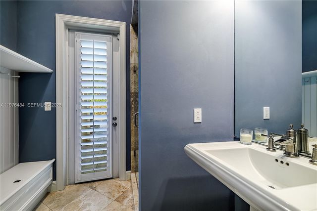 16721 SW 86th Ct, Palmetto Bay, FL 33157