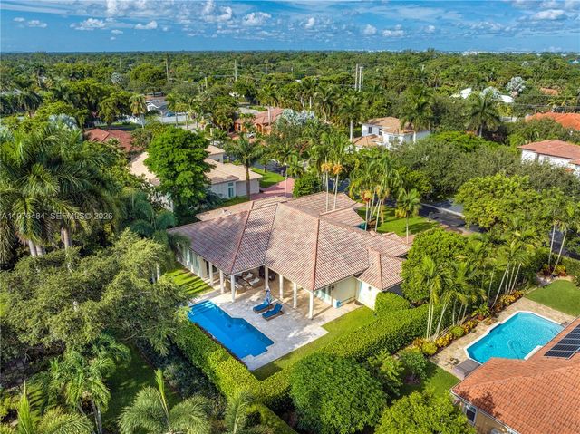 16721 SW 86th Ct, Palmetto Bay, FL 33157