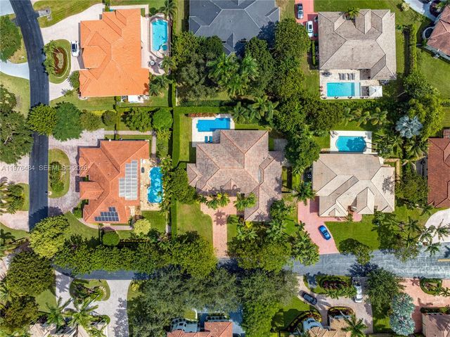 16721 SW 86th Ct, Palmetto Bay, FL 33157