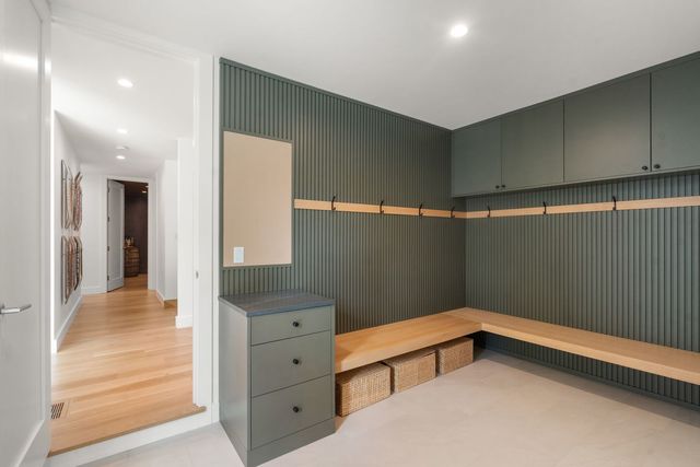 21 White Oak Road, Newton, MA 02468