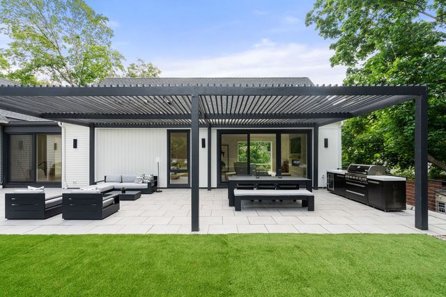 21 White Oak Road, Newton, MA 02468