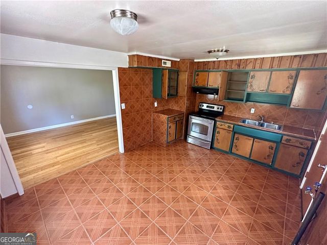 718 Hill Street, Forest Park, GA 30297
