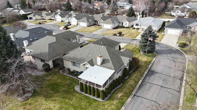 2407 S Early Dawn Ln, Spokane Valley, WA 99037