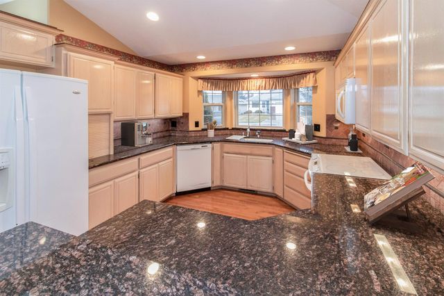 2407 S Early Dawn Ln, Spokane Valley, WA 99037