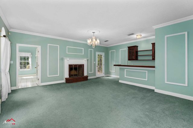 6119 N I-20 Service Road, Marshall, TX 75672