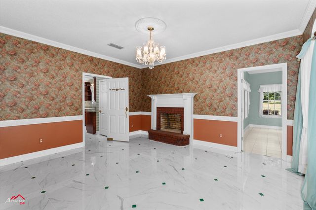 6119 N I-20 Service Road, Marshall, TX 75672