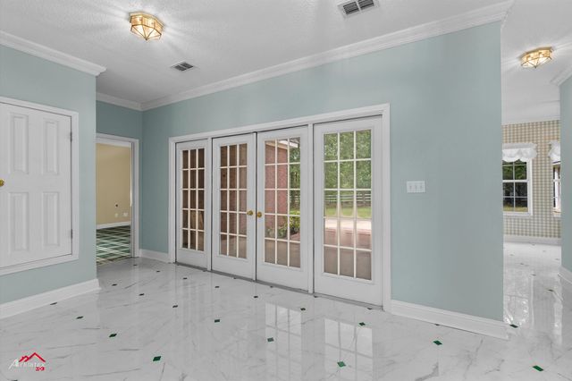 6119 N I-20 Service Road, Marshall, TX 75672