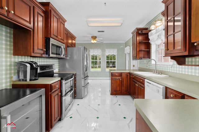 6119 N I-20 Service Road, Marshall, TX 75672