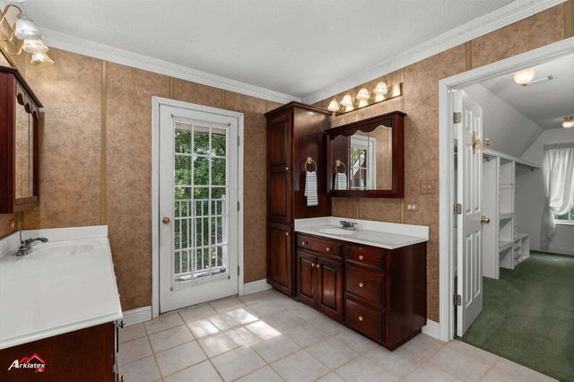 6119 N I-20 Service Road, Marshall, TX 75672