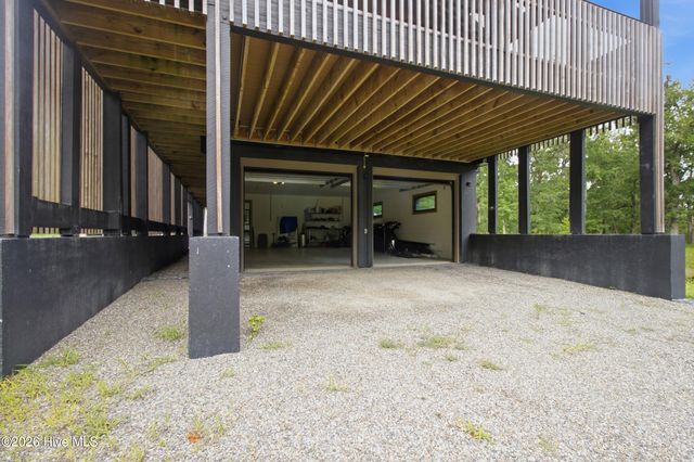 4725 Creeks Junction Road, Blounts Creek, NC 27814
