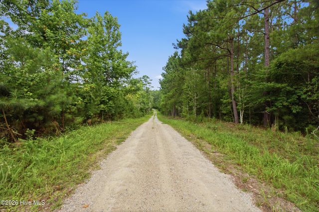 4725 Creeks Junction Road, Blounts Creek, NC 27814