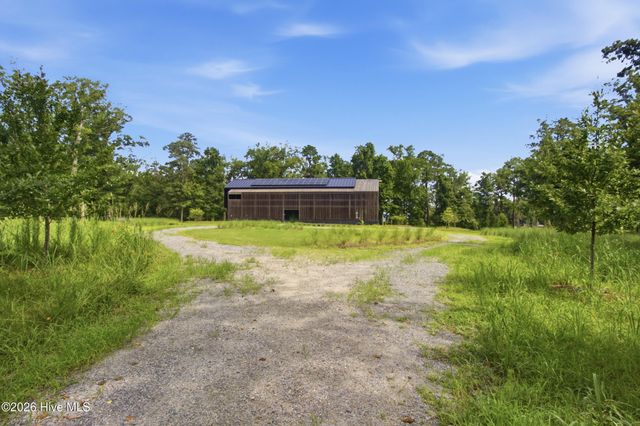 4725 Creeks Junction Road, Blounts Creek, NC 27814