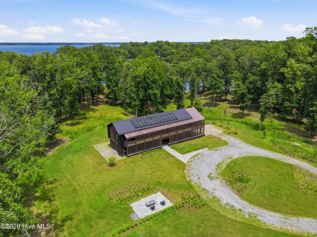 4725 Creeks Junction Road, Blounts Creek, NC 27814