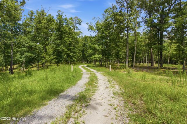 4725 Creeks Junction Road, Blounts Creek, NC 27814