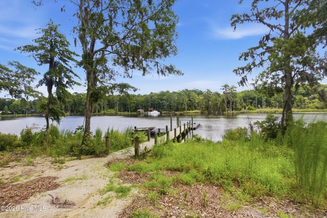 4725 Creeks Junction Road, Blounts Creek, NC 27814