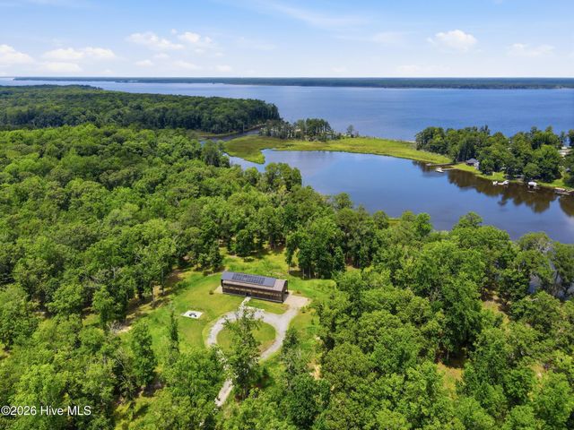4725 Creeks Junction Road, Blounts Creek, NC 27814